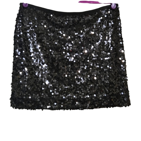 EXPRESS Black sequin mini skirt. Size small NWT - Picture 1 of 7
